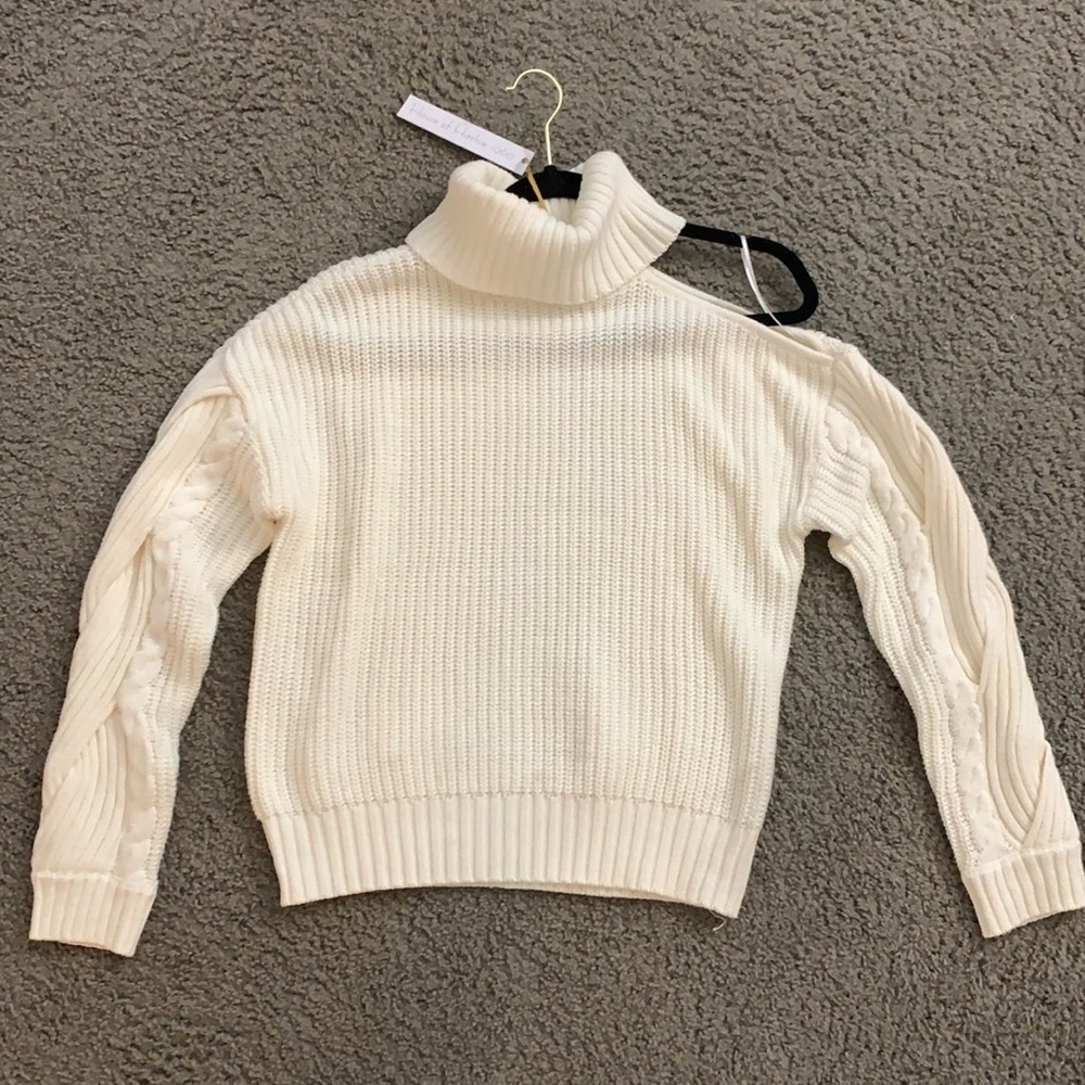 House of Harlow Sweater, Small, NWT
